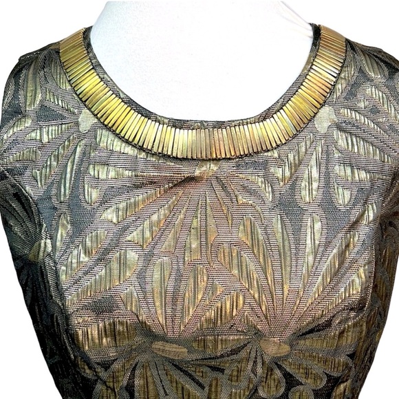 Romeo + Juliet Couture Gold Shimmering Dress - Picture 3 of 8